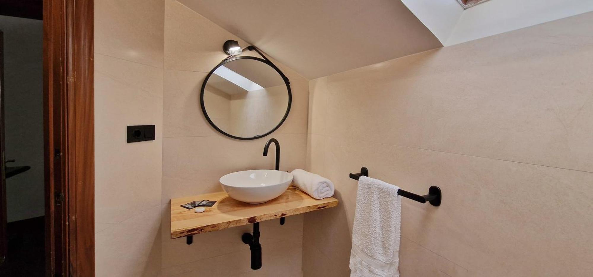 Cosma House Hotel Hinojedo Szoba fotó