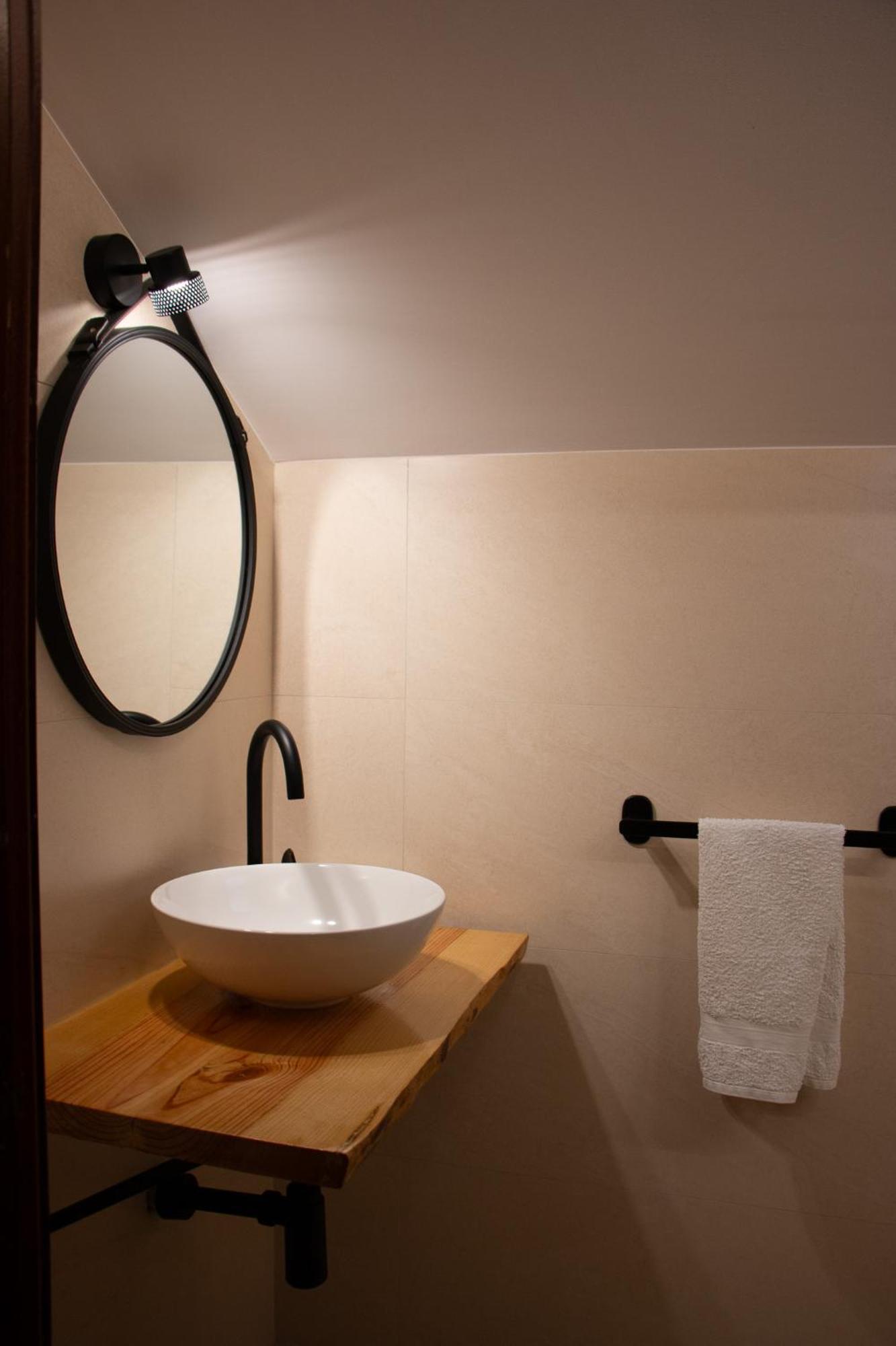 Cosma House Hotel Hinojedo Kültér fotó