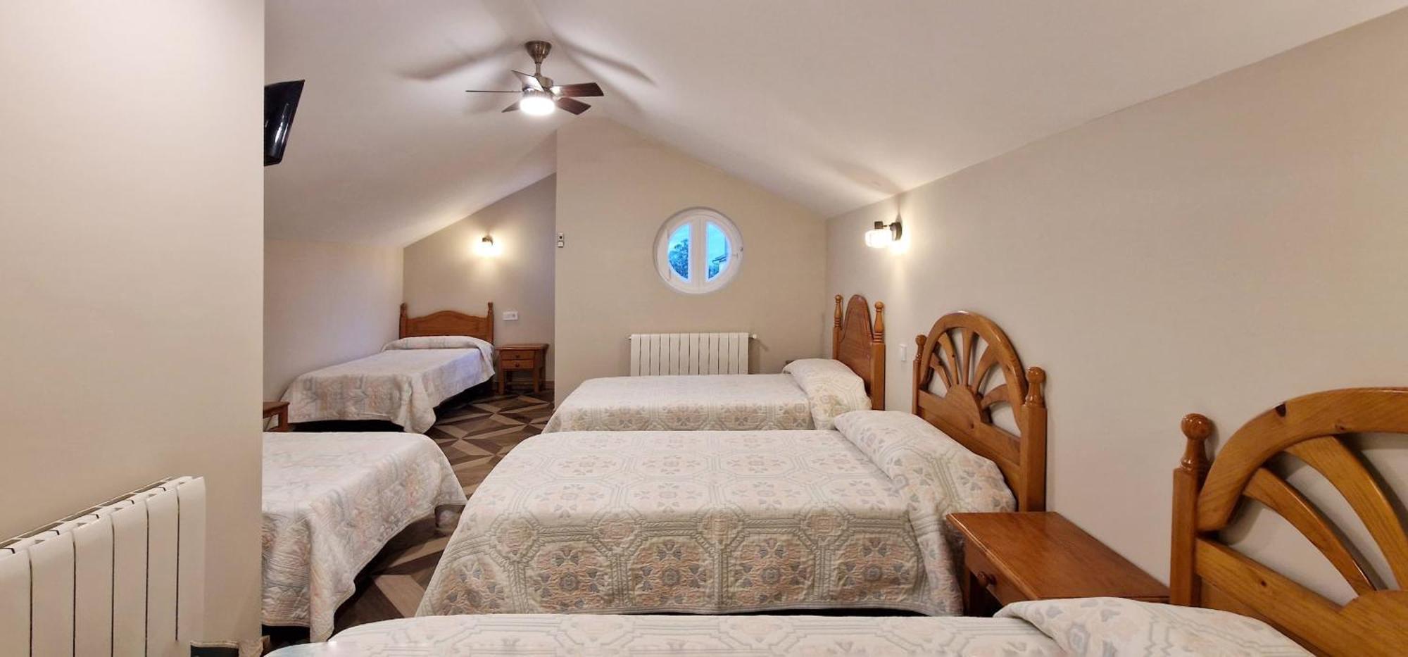 Cosma House Hotel Hinojedo Kültér fotó